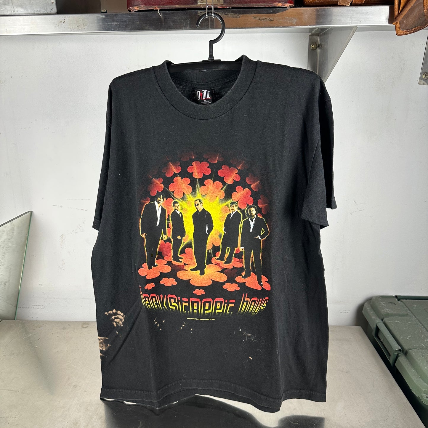 Vintage 2001 Backstreet Boys Black & Blue World Tour Concert T-Shirt