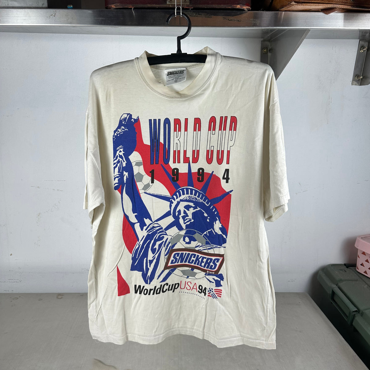 Vintage 1994 USA Soccer FIFA World Cup Snickers Promo T-shirt