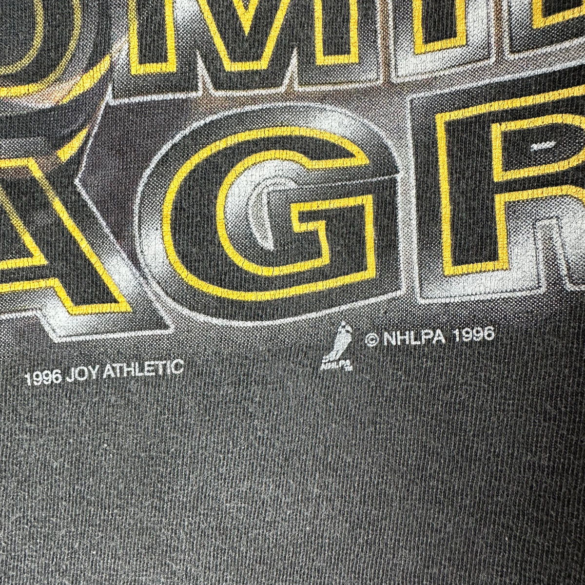Vintage 1996 Jaromir Jagr Pittsburgh Penguins NHL Graphic T-shirt
