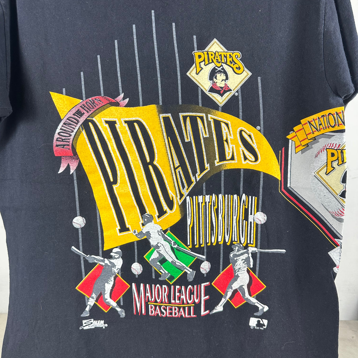 Vintage 1992 Pittsburgh Pirates Around the Horn MLB Salem Sportswear T-shirt
