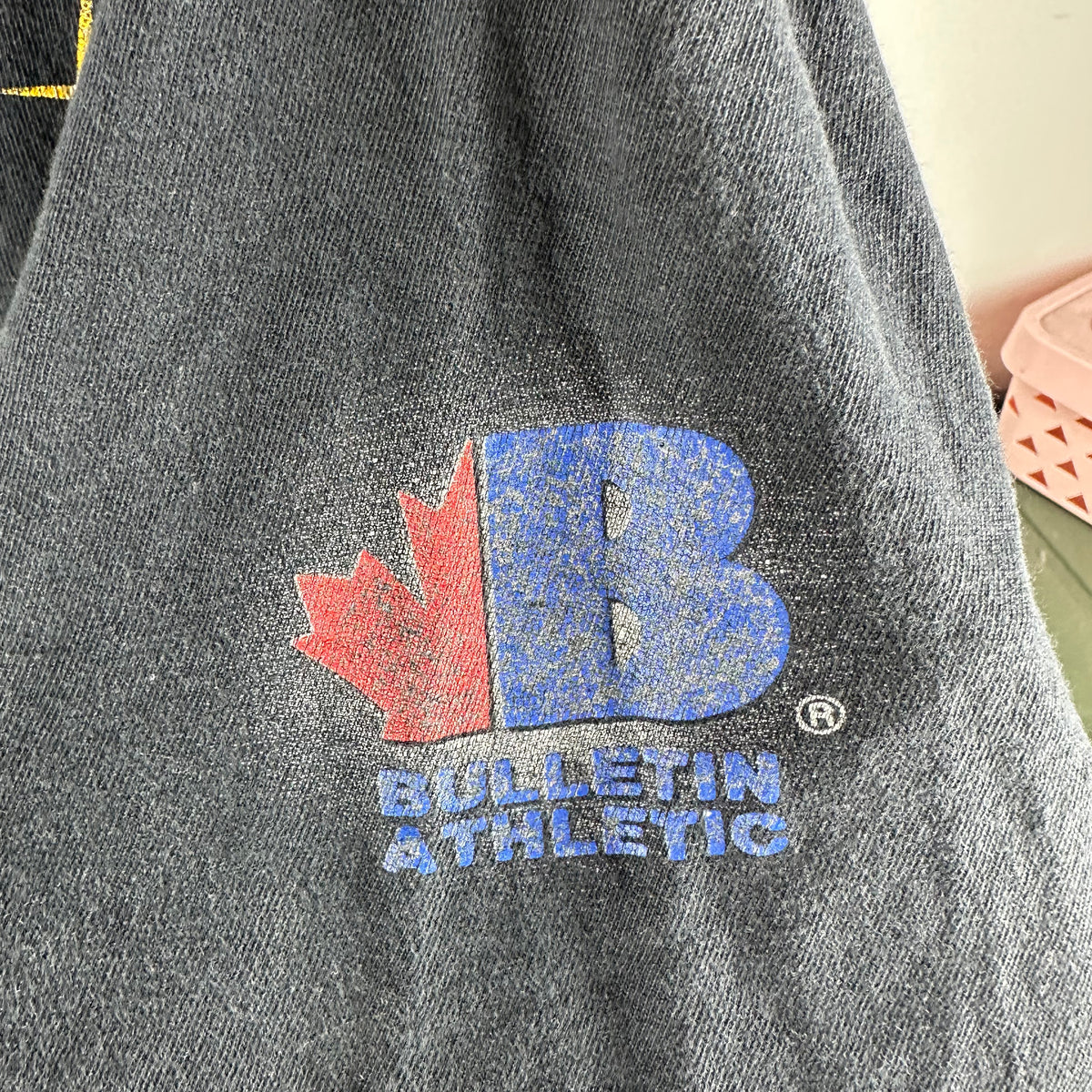 Vintage 1994 Boston Bruins Hockey NHL Bulletin Athletic AOP T-shirt