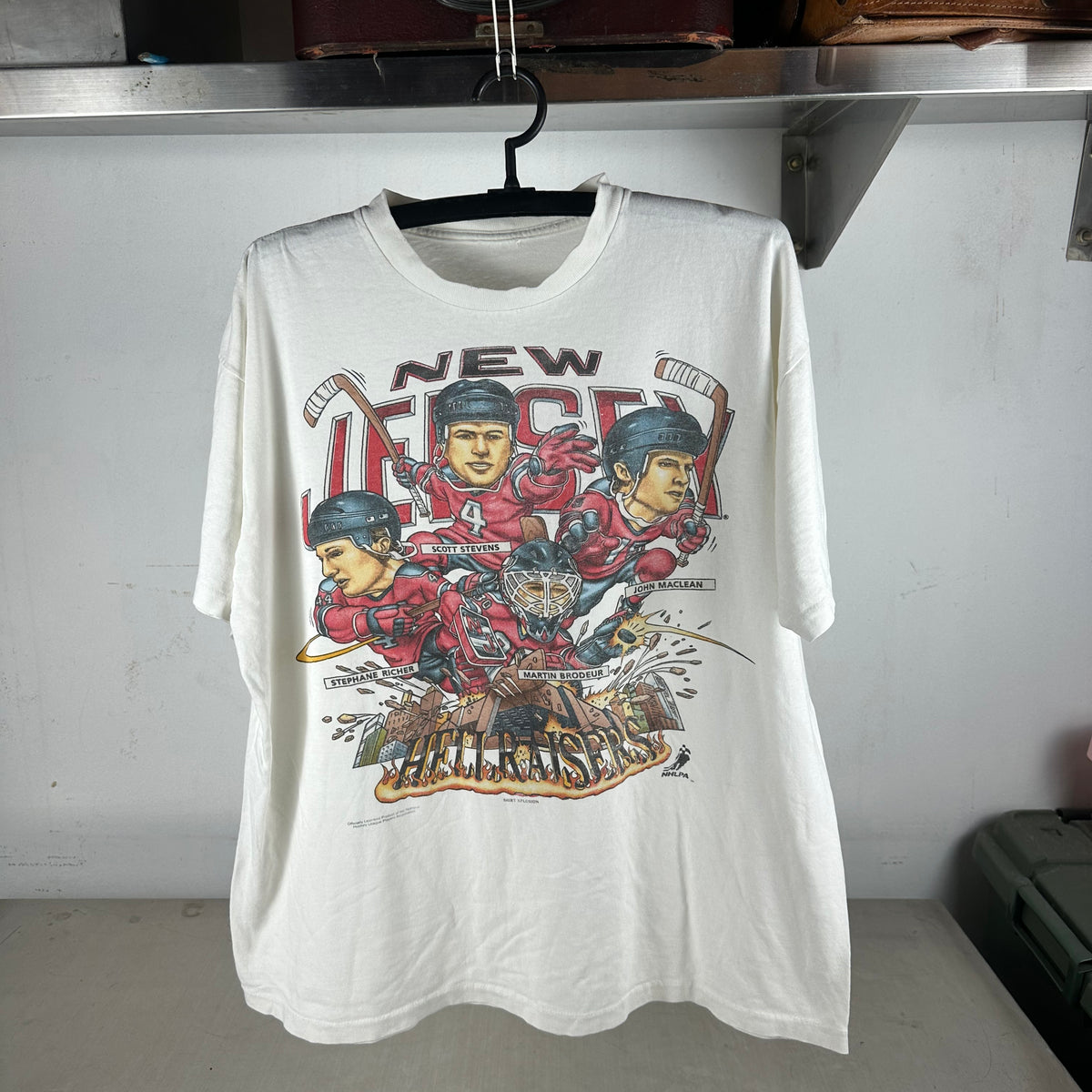 Vintage 90s New Jersey Devils Hockey NHL Hellraisers Caricature T-shirt