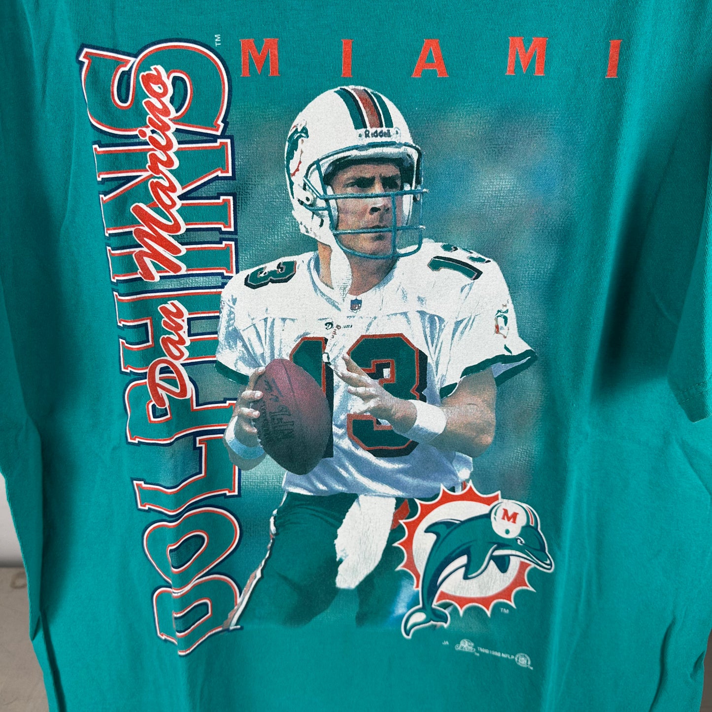 Vintage 1998 Dan Marino Miami Dolphins NFL Graphic T-Shirt