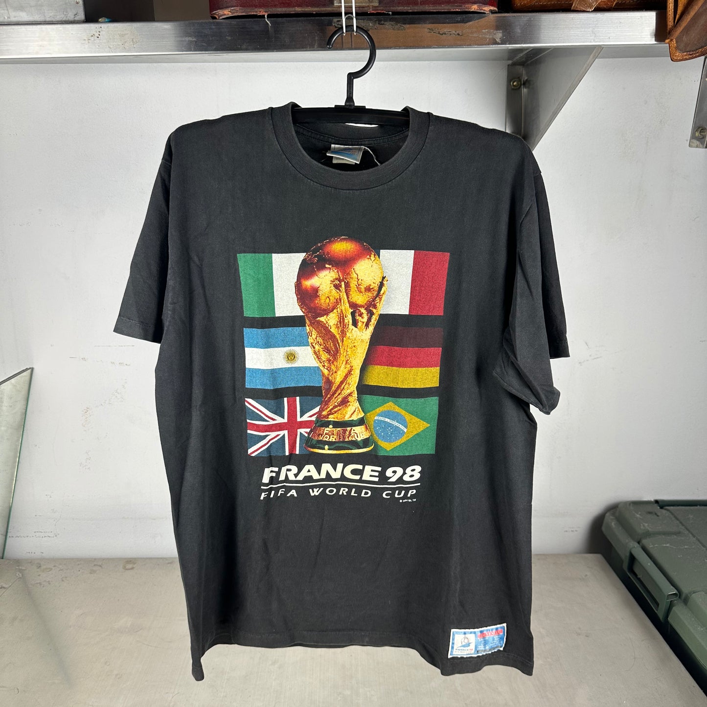 Vintage 1998 France FIFA World Cup Soccer Graphic Single Stitch T-Shirt