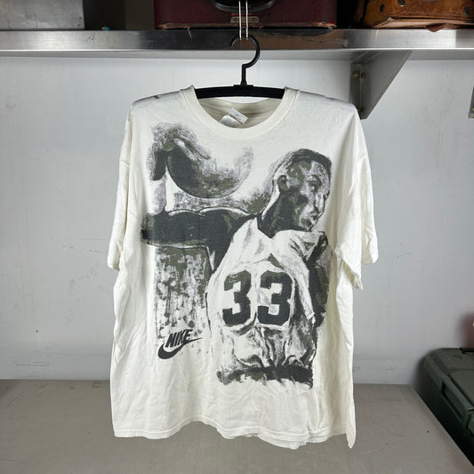 Vintage 90s Nike Basketball Scottie Pippen Graphic T-Shirt