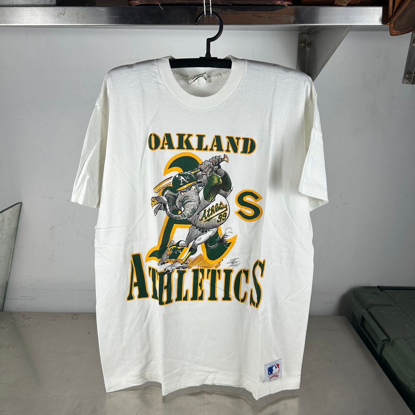 Vintage 90s Oakland Athletics Mascot MLB Graphic Nutmeg Single Stitch T-Shirt