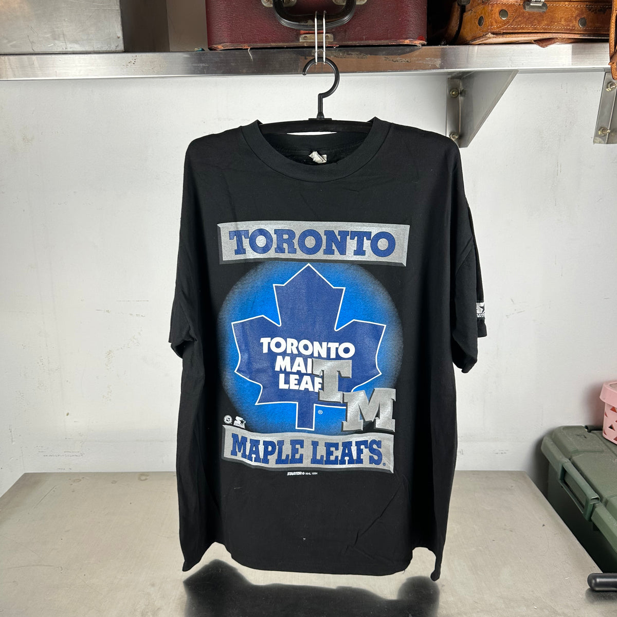 Vintage 1994 Toronto Maple Leafs NHL Starter Graphic Single Stitch T-Shirt