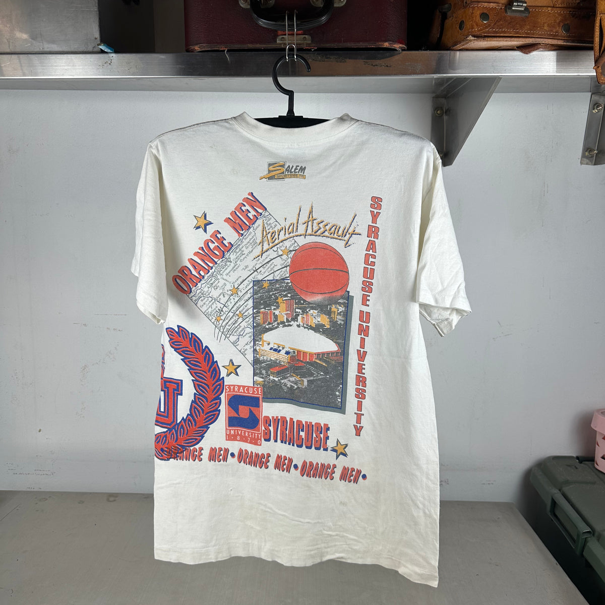 Vintage 90s Syracuse Orange Men Basketball NCAA Salem Sportswear AOP T-Shirt