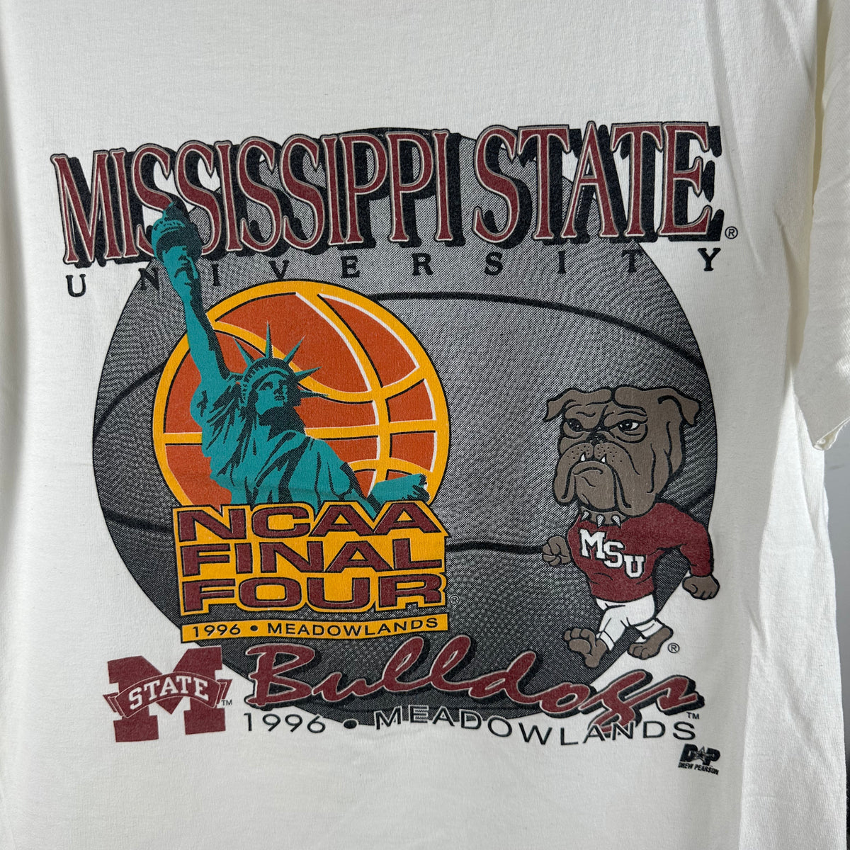 Vintage 1996 Mississippi State Bulldogs Basketball NCAA Final Four T-Shirt