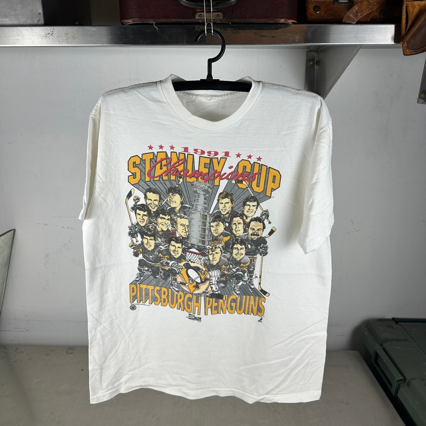 Vintage 1991 Pittsburgh Penguins Stanley Cup Champions NHL Caricature T-Shirt