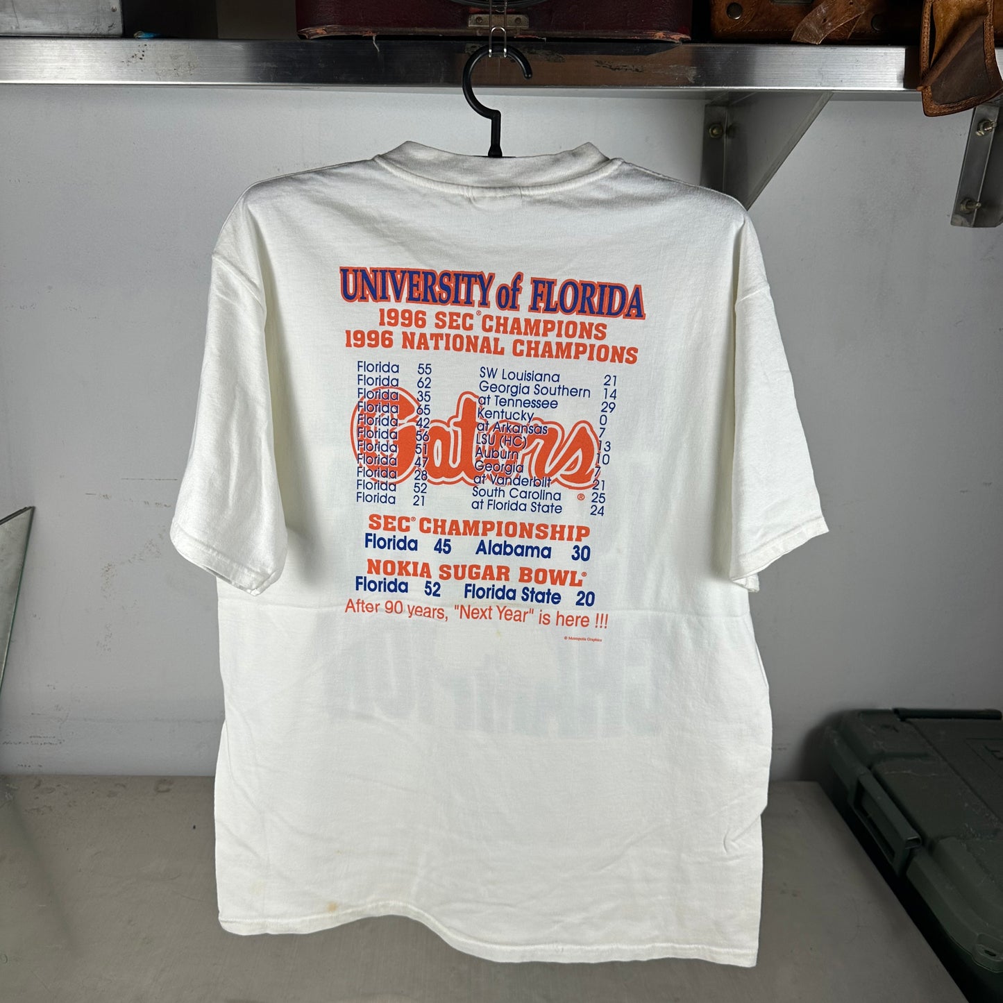 Vintage 1996 Florida Gators NCAA National Champions Graphic T-Shirt