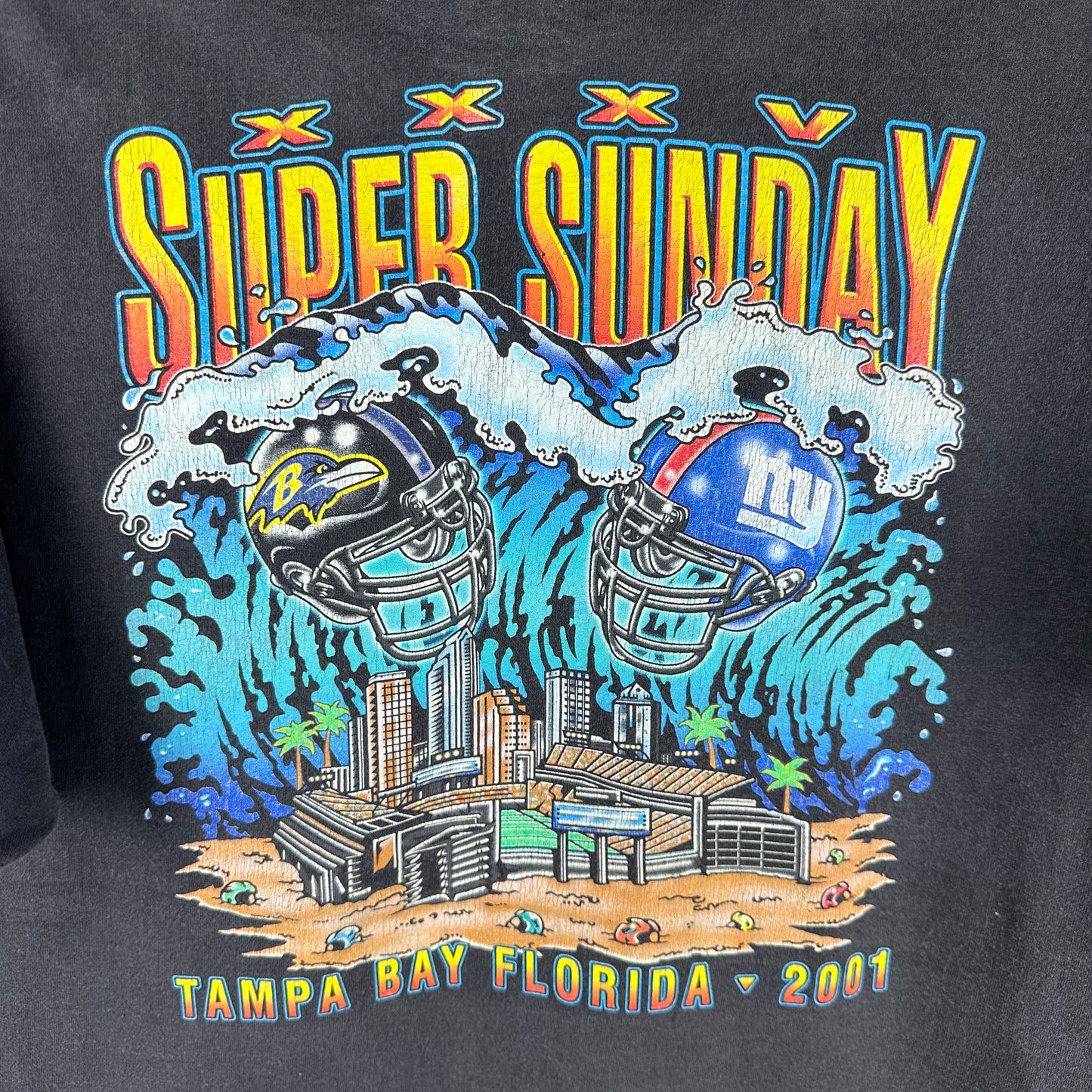 Vintage 2001 NFL Super Bowl Baltimore Ravens VS New England Patriots T-Shirt