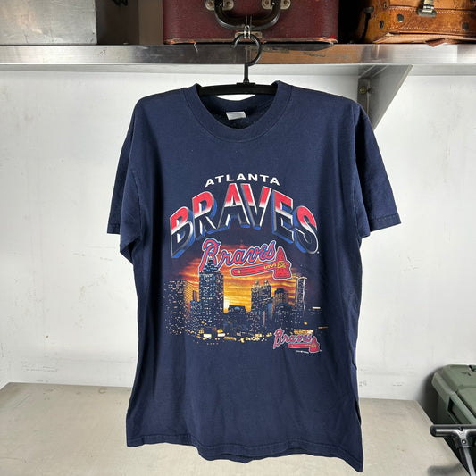 Vintage 2000 Atlanta Braves Baseball MLB Graphic T-shirt