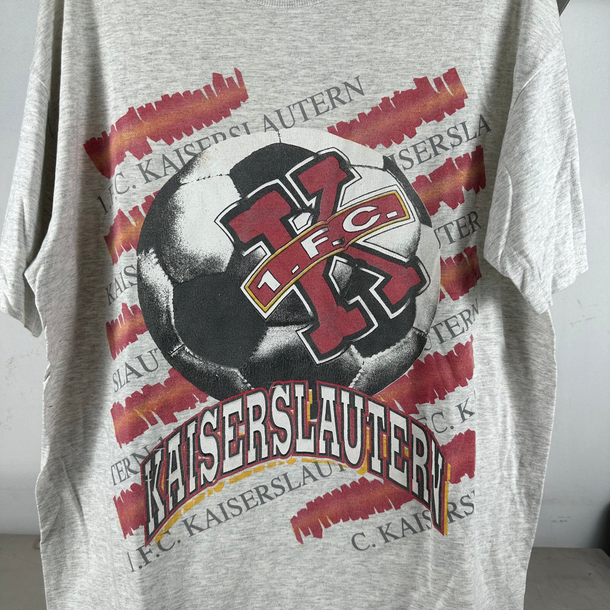 Vintage 90s 1. FC Kaiserslautern German Soccer Club Graphic T-Shirt