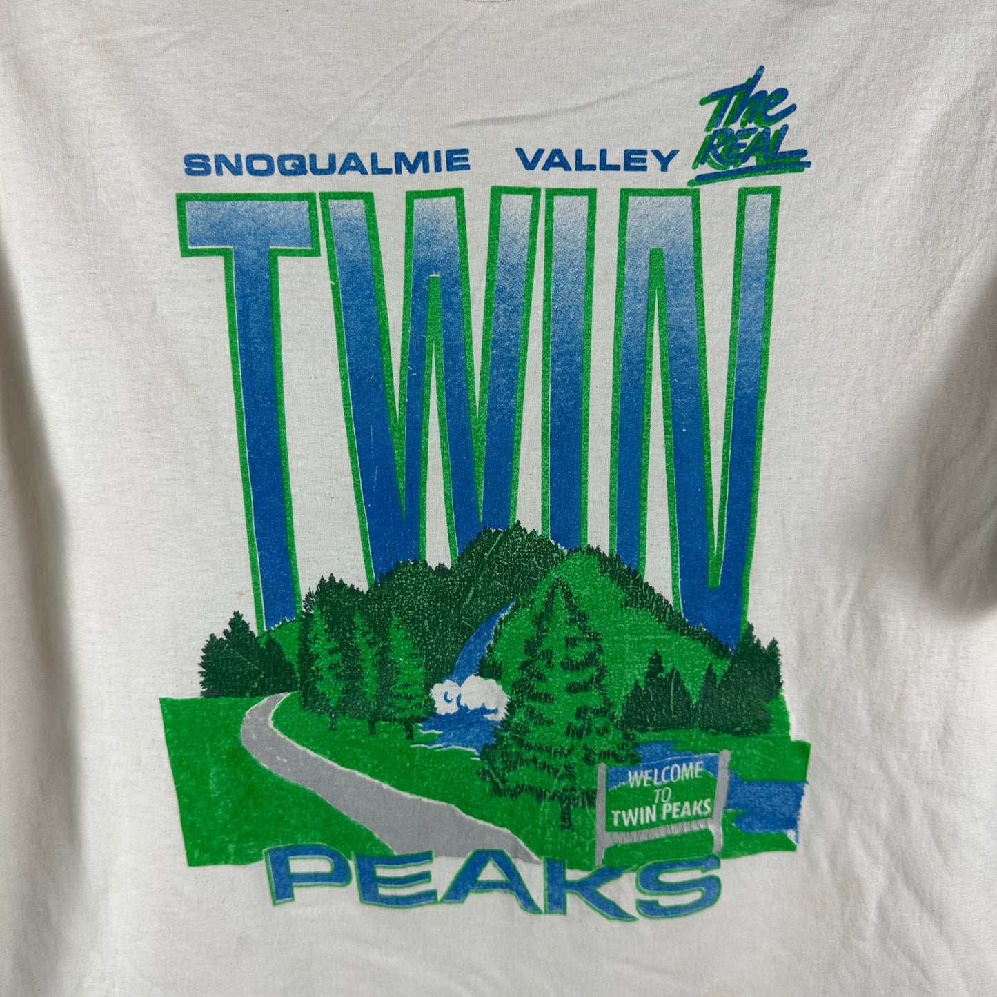 Vintage 80s Welcome to Twin Peaks Snoqualmie Valley Single Stitch T-Shirt