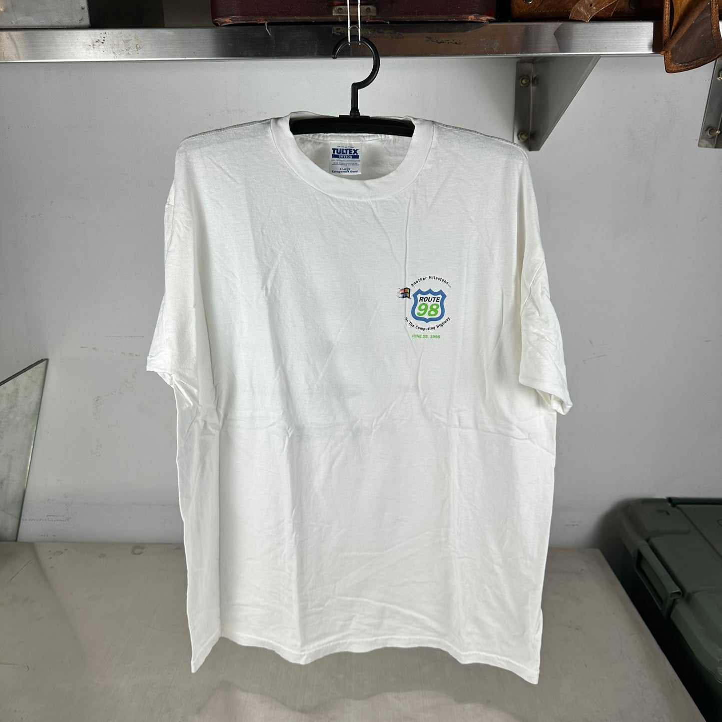 Vintage 1998 Microsoft Windows 98 Computer Route 98 Promo T-Shirt