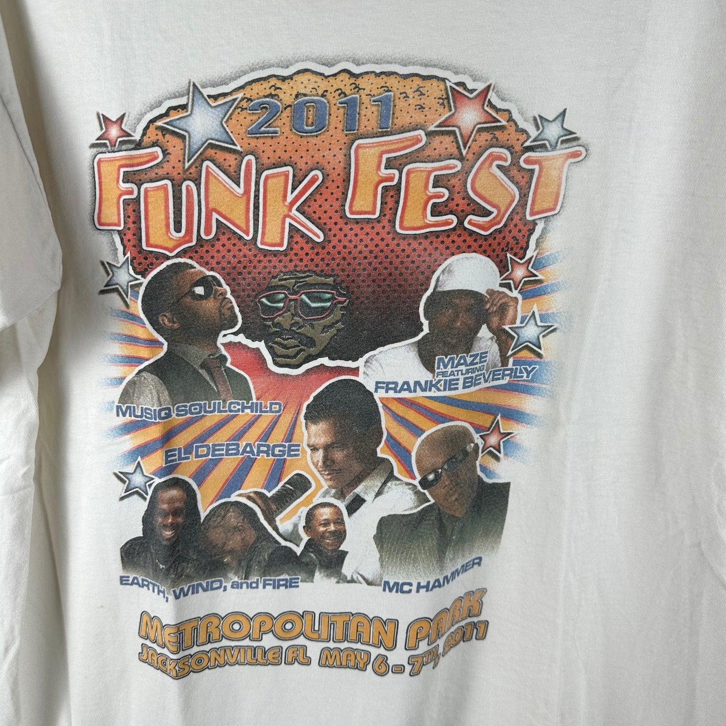 2011 Funk Fest Concert Earth, Wind &amp; Fire Musiq Soulchildo T-Shirt