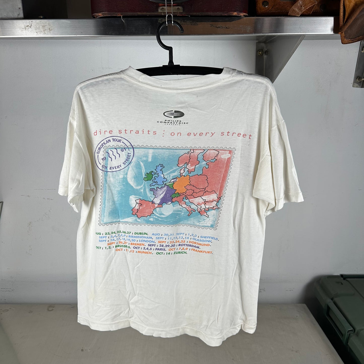 Vintage 1991 Dire Straits On Every Street Rock Band Tour Concert Single Stitch T-Shirt