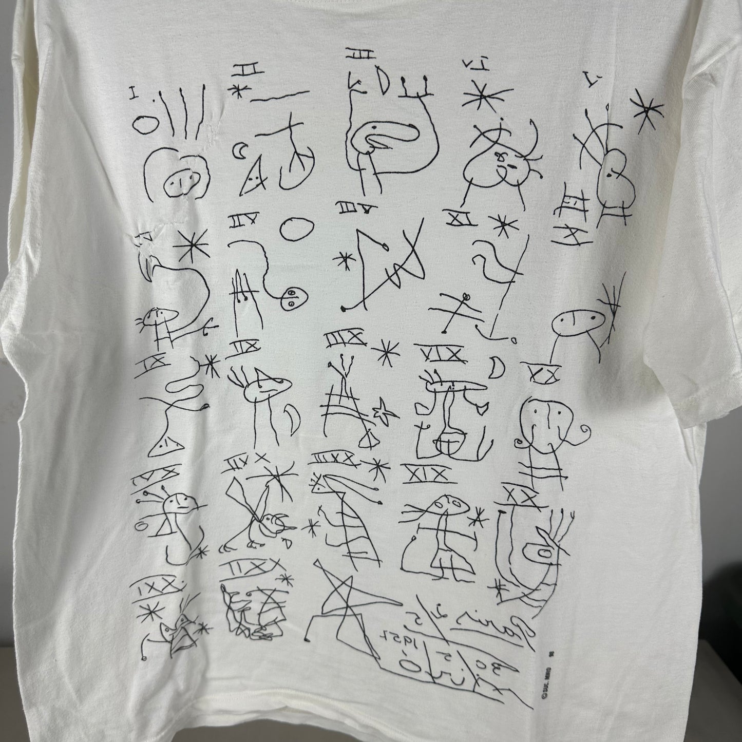 Vintage 1998 Joan Miro Abstract Artwork Graphic T-Shirt
