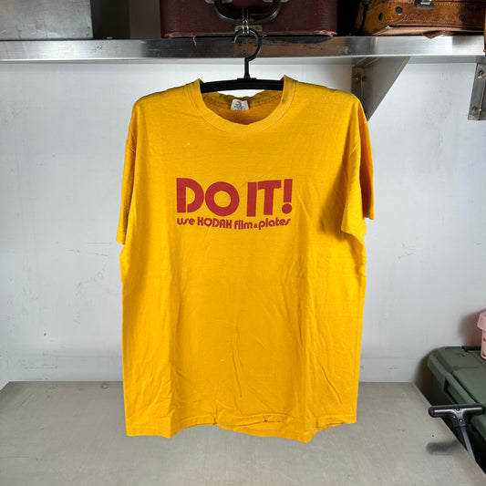 Vintage 80s Do It! Use Kodak Film &amp; Plates Photography Graphic Single Stitch T-shirt