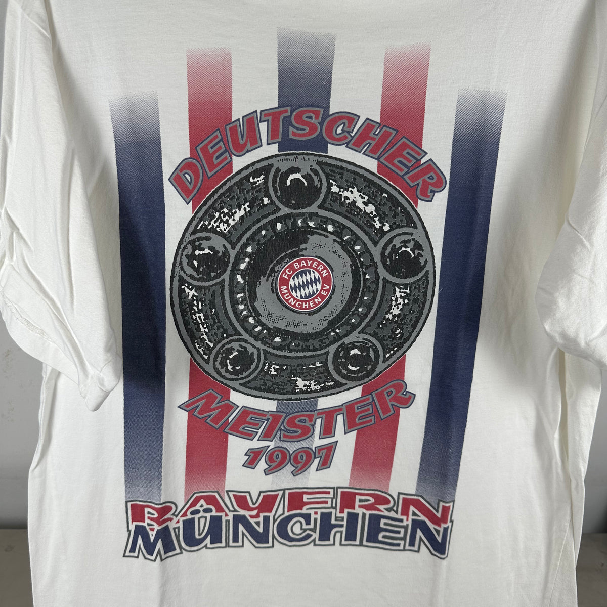 Vintage 1997 FC Bayern Munich Deutscher Meister Soccer Graphic T-shirt