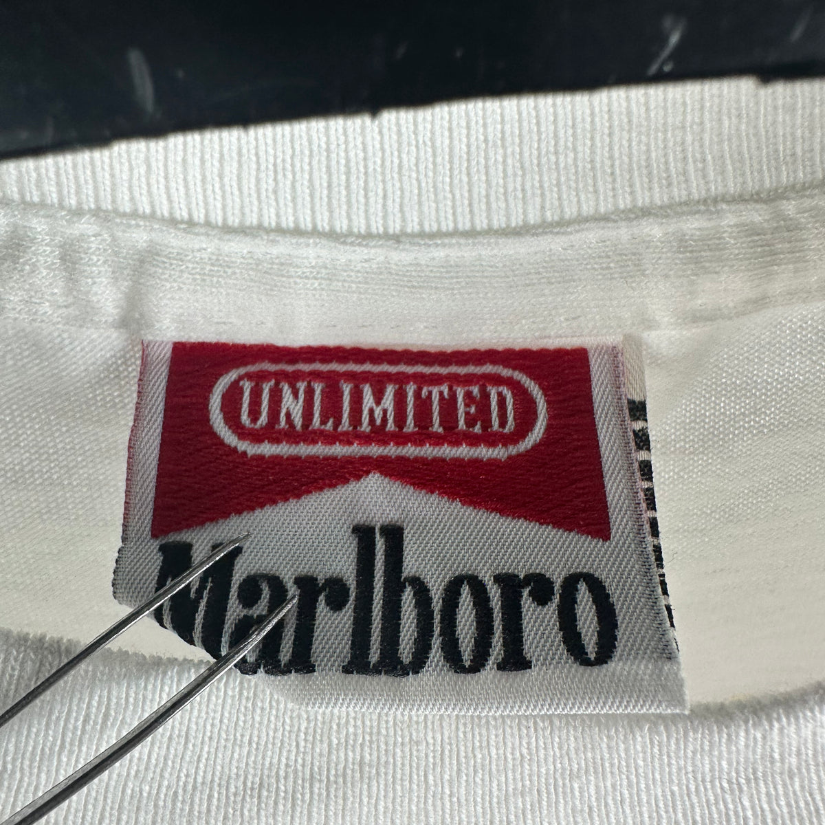 Vintage 1995 Marlboro Cigarettes Unlimited Pocket Promo Single Stitch T-shirt