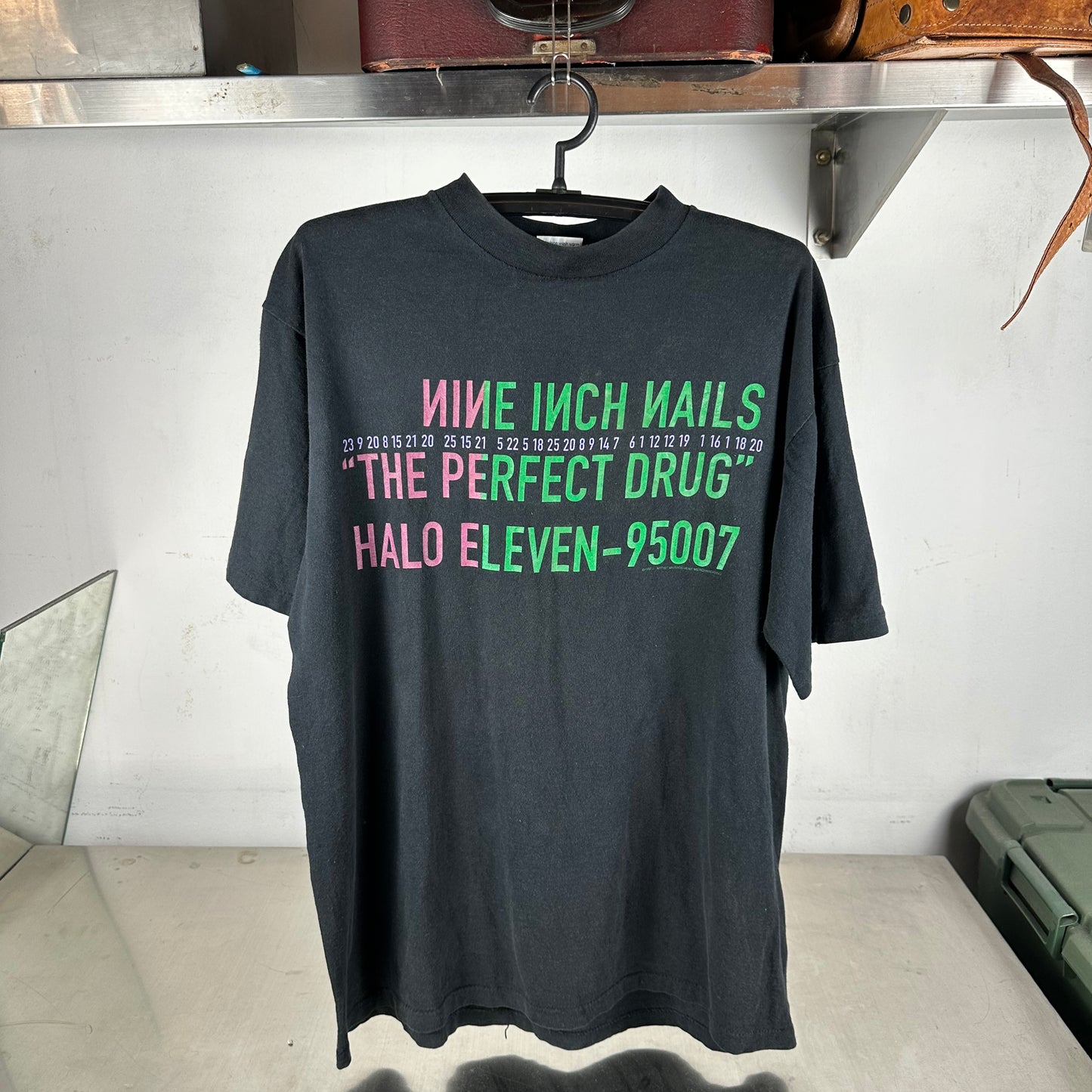 Vintage 1997 Nine Inch Nails The Perfect Drug Rock Band Single Stitch T-Shirt
