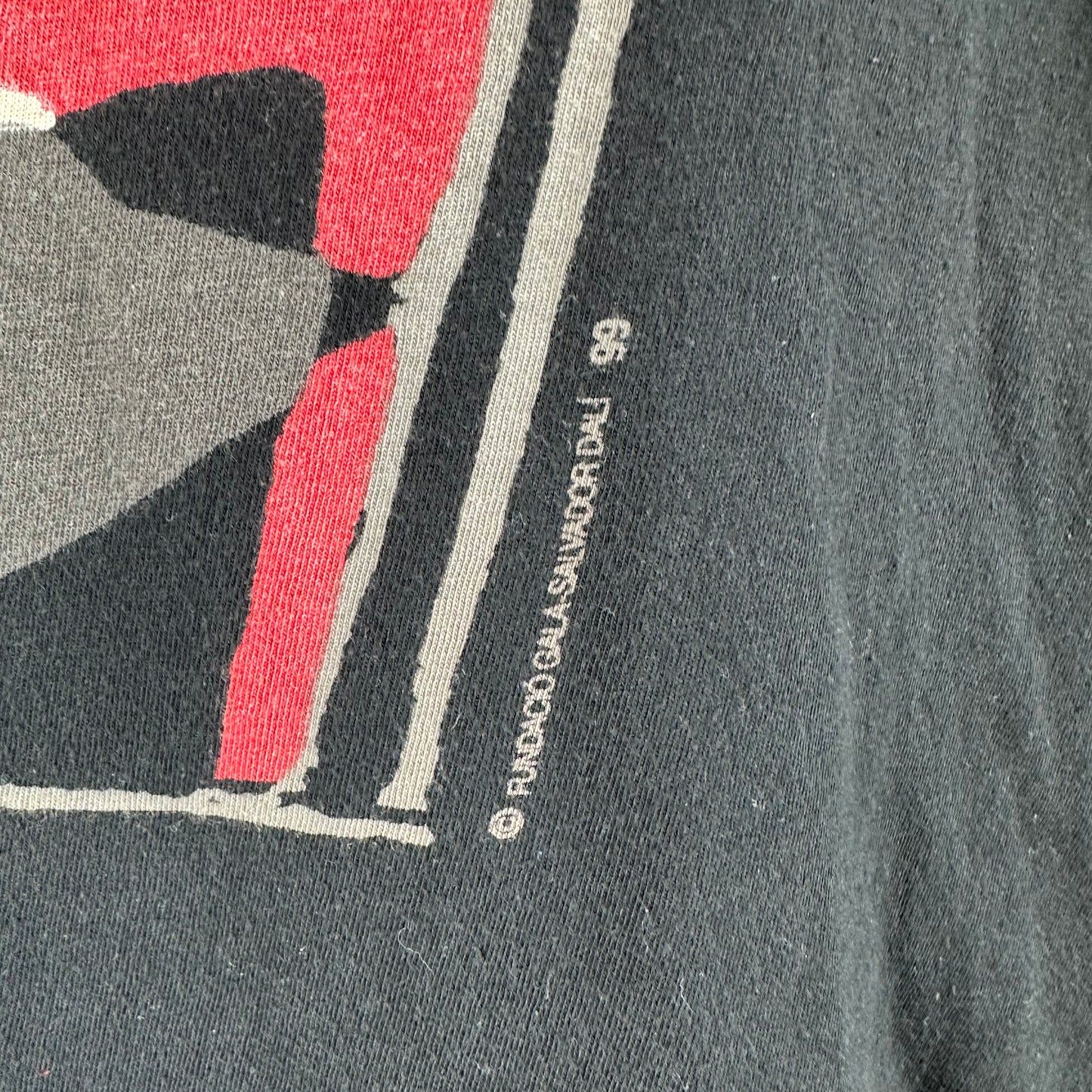 Vintage 1999 Salvador Dali Artwork Graphic T-Shirt