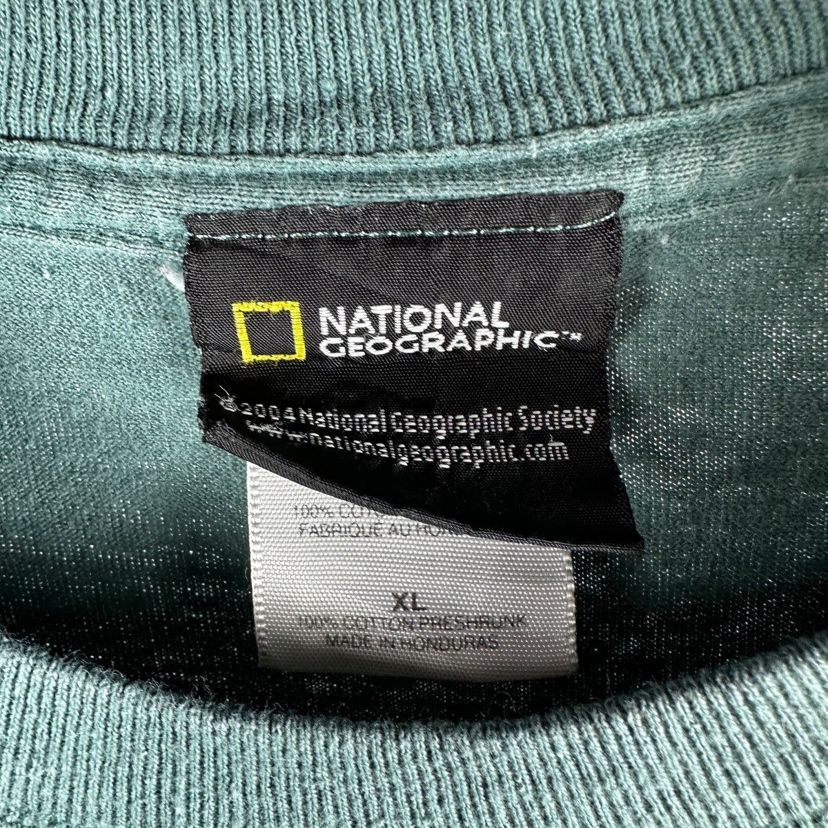 Vintage 2004 National Geographic Oh My! Graphic T-shirt