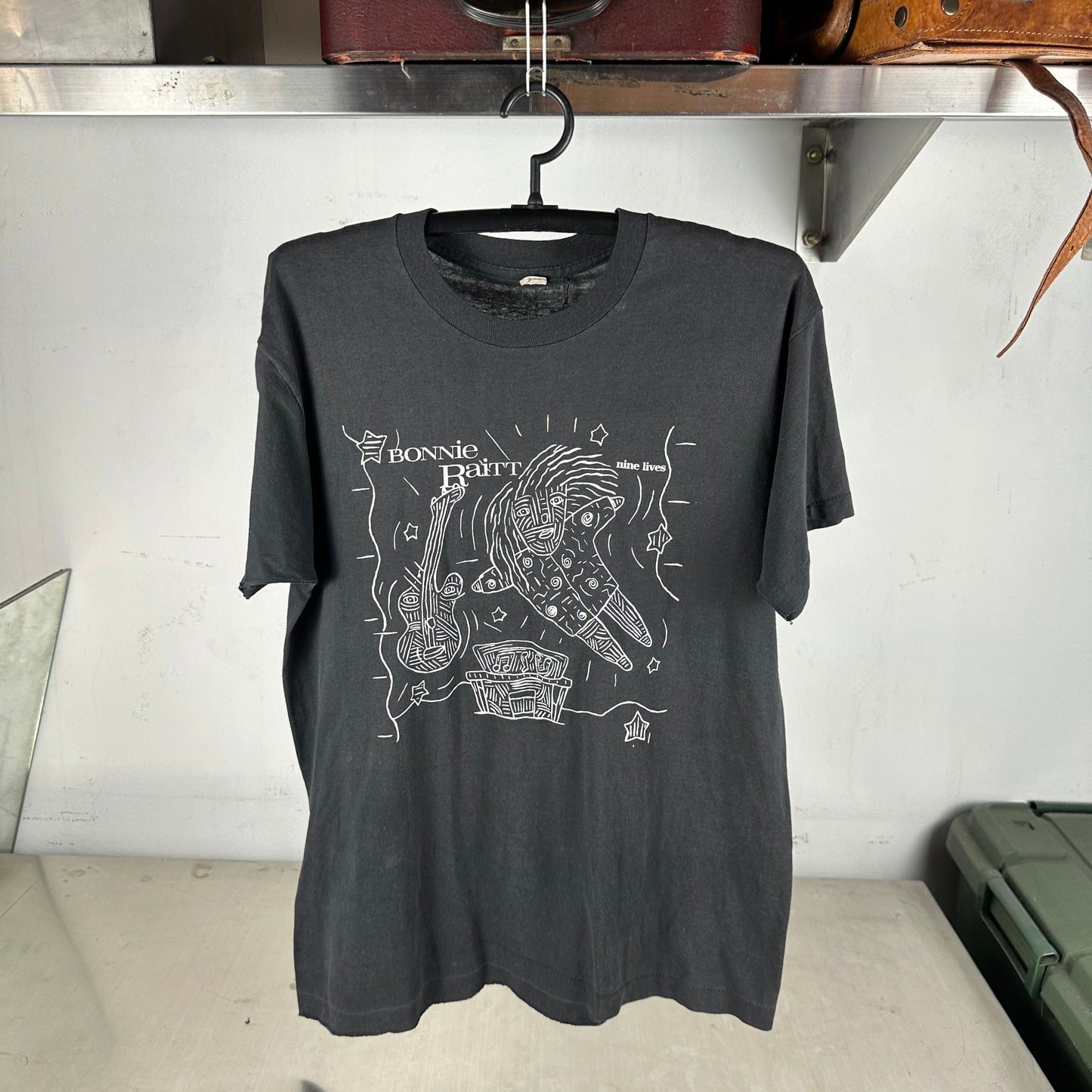 Vintage 1986 Bonnie Raitt Nine Lives Tour Concert Single Stitch T-Shirt