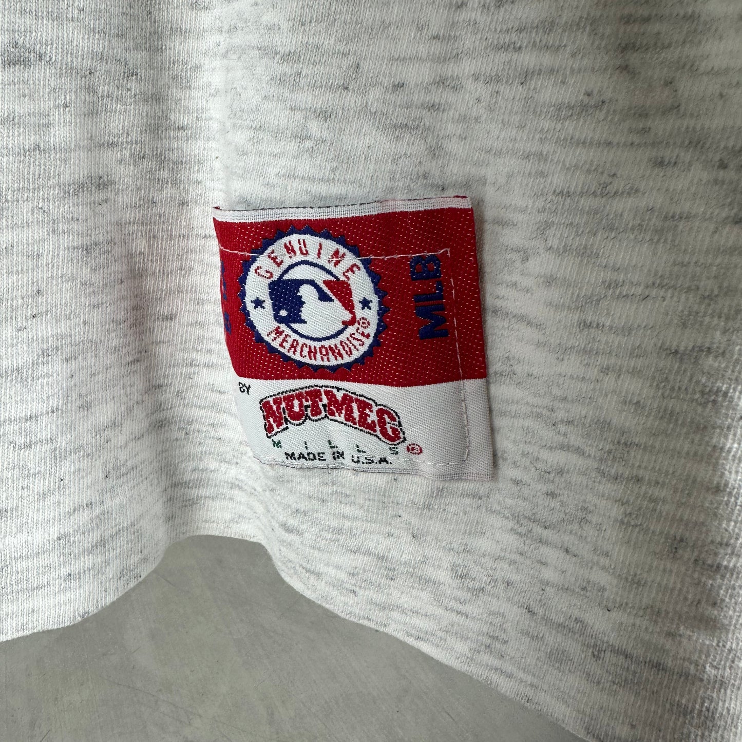 Vintage 90s Atlanta Braves Baseball MLB Breakthrough Graphic T-Shirt