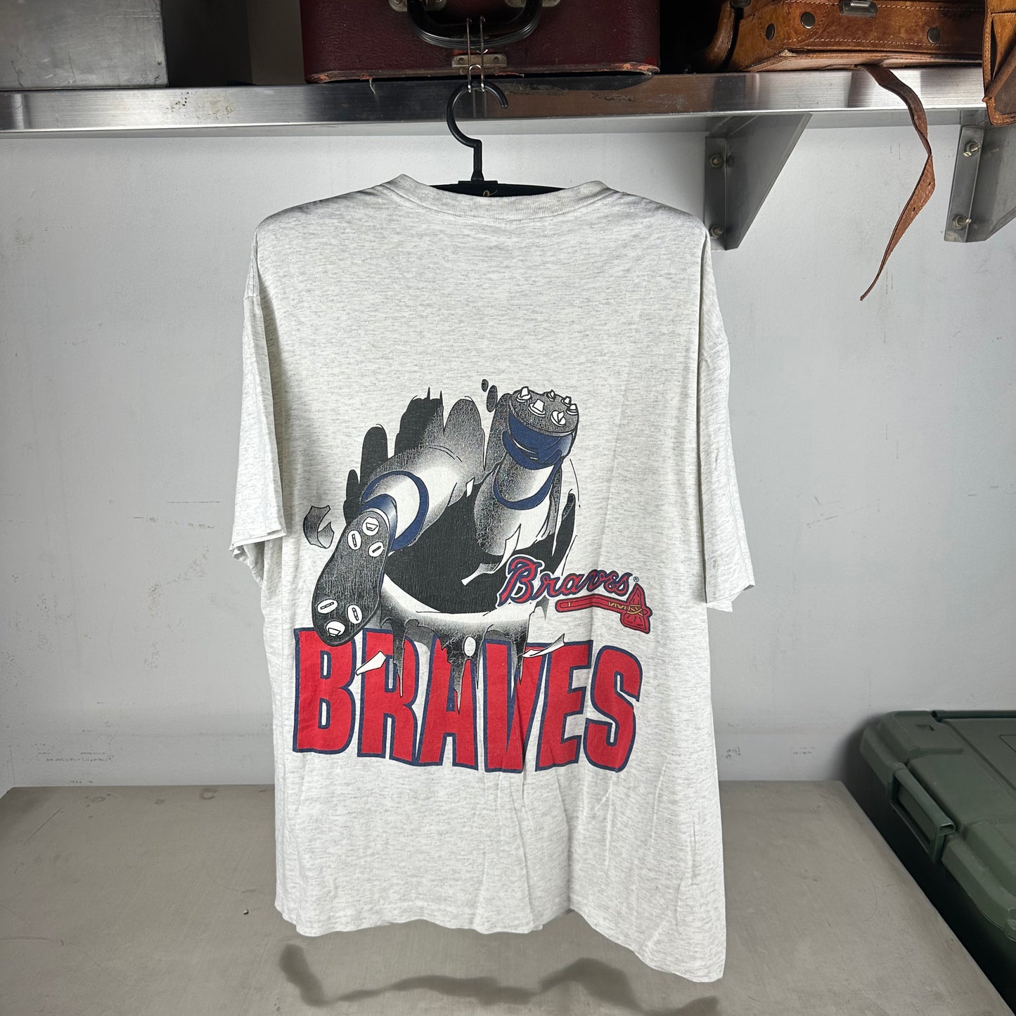 Vintage 90s Atlanta Braves Baseball MLB Breakthrough Graphic T-Shirt