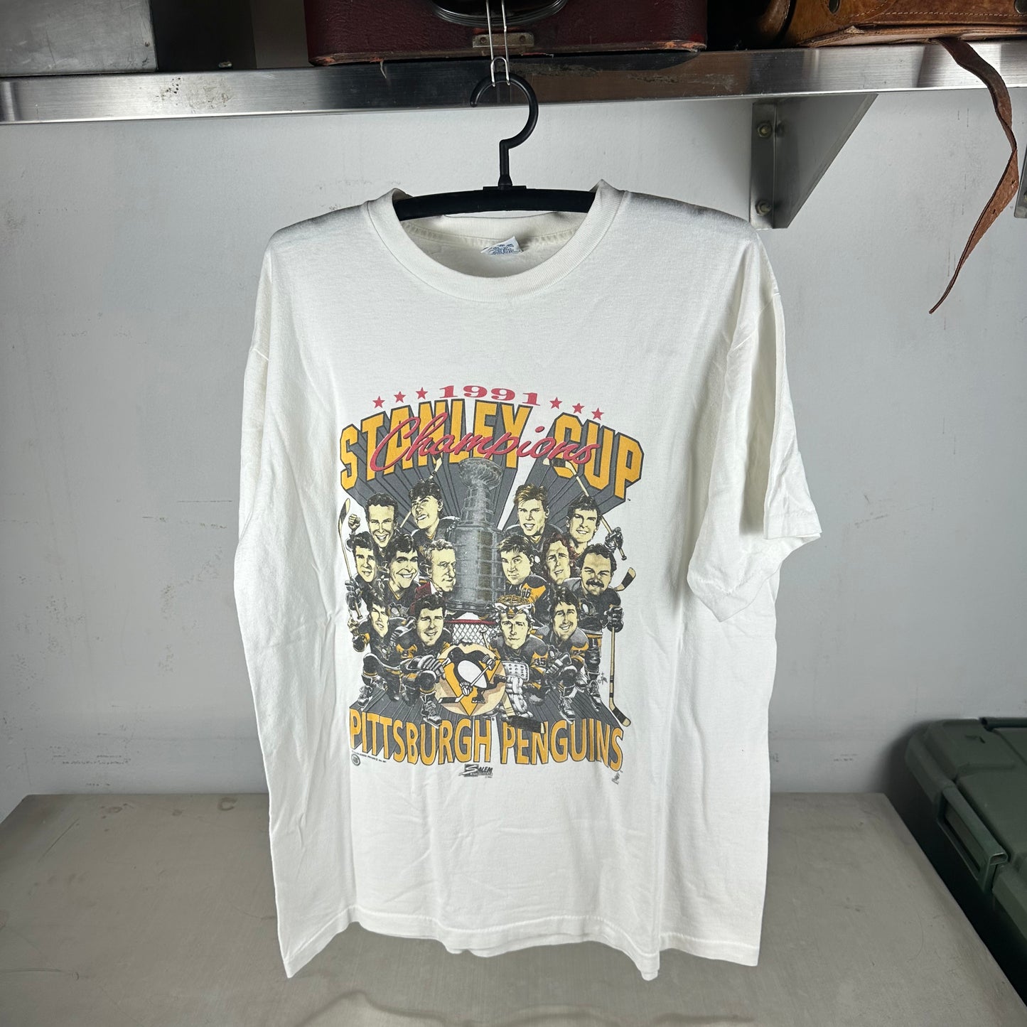 Vintage 1991 Pittsburgh Penguins Stanley Cup Champions NHL Caricature T-Shirt