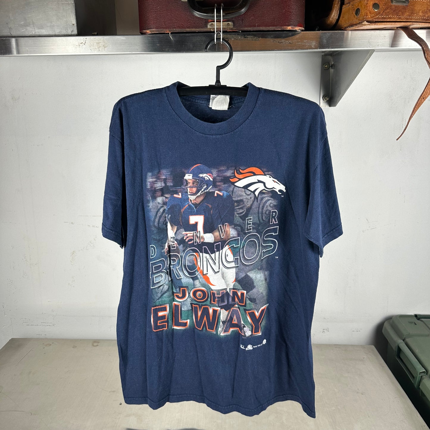 Vintage 1998 John Elway Denver Broncos NFL Graphic T-Shirt