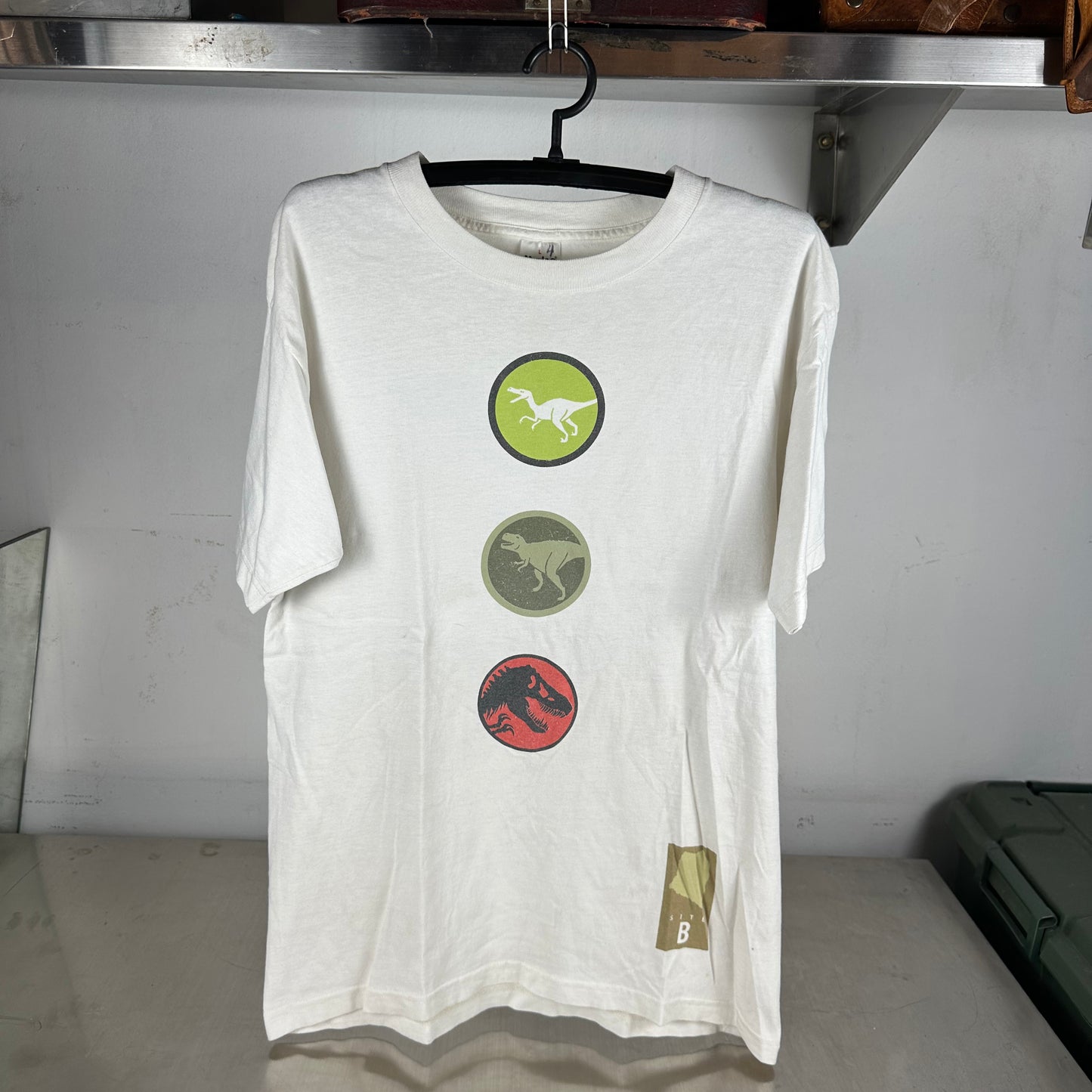 Vintage 1996 Jurassic Park The Lost World Site B Graphic T-Shirt