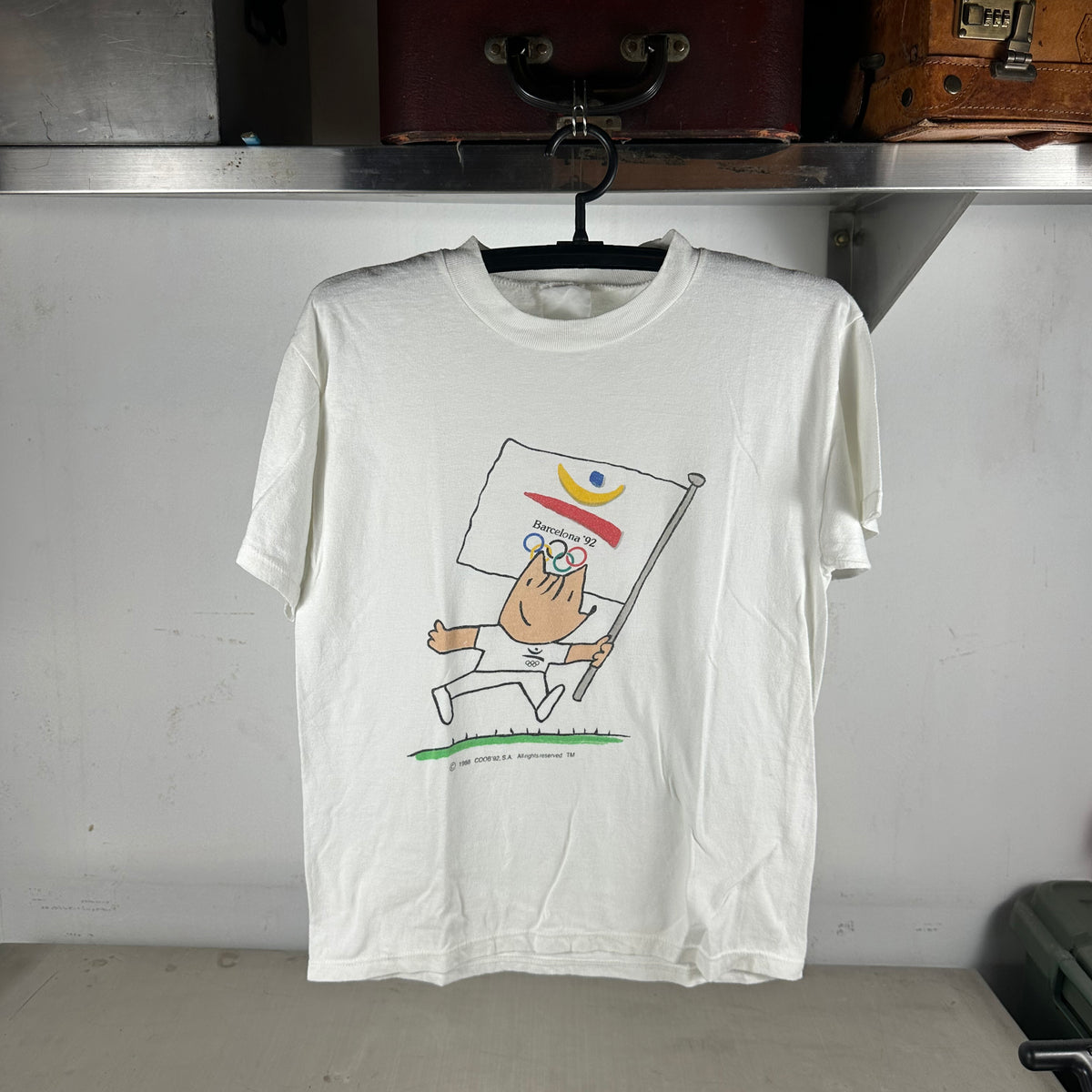 Vintage 1992 Barcelona Olympics Cobi Mascot Graphic T-shirt