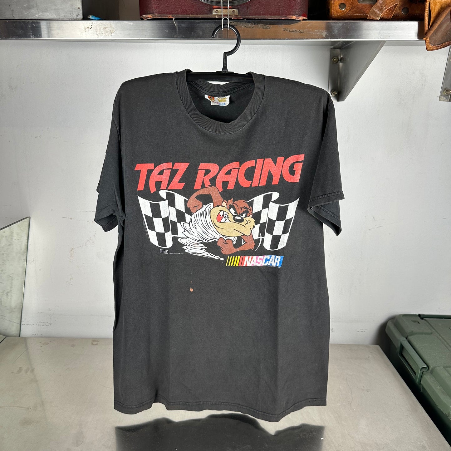Vintage 1997 Nascar Taz Racing Tasmanian Devil Graphic T-Shirt