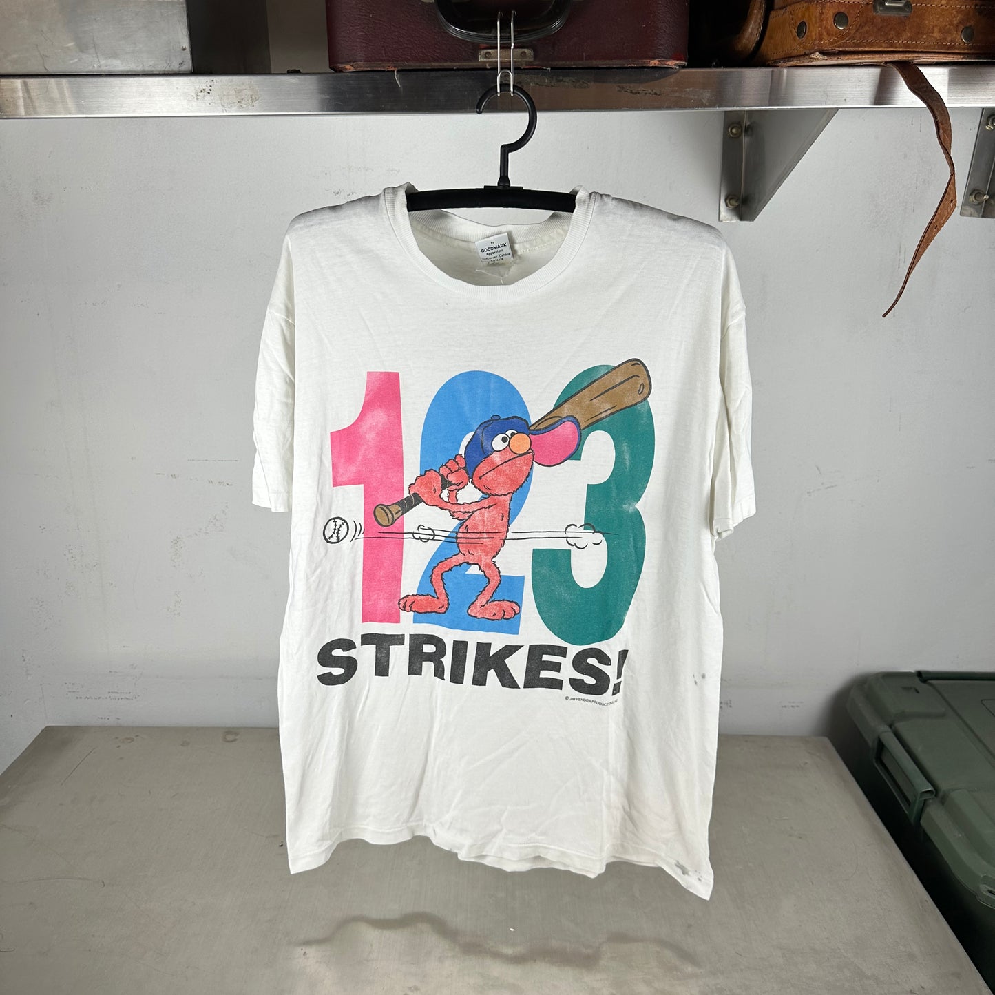Vintage 90s Jim Henson Sesame Street Elmo 123 Strikes! Baseball Graphic T-shirt
